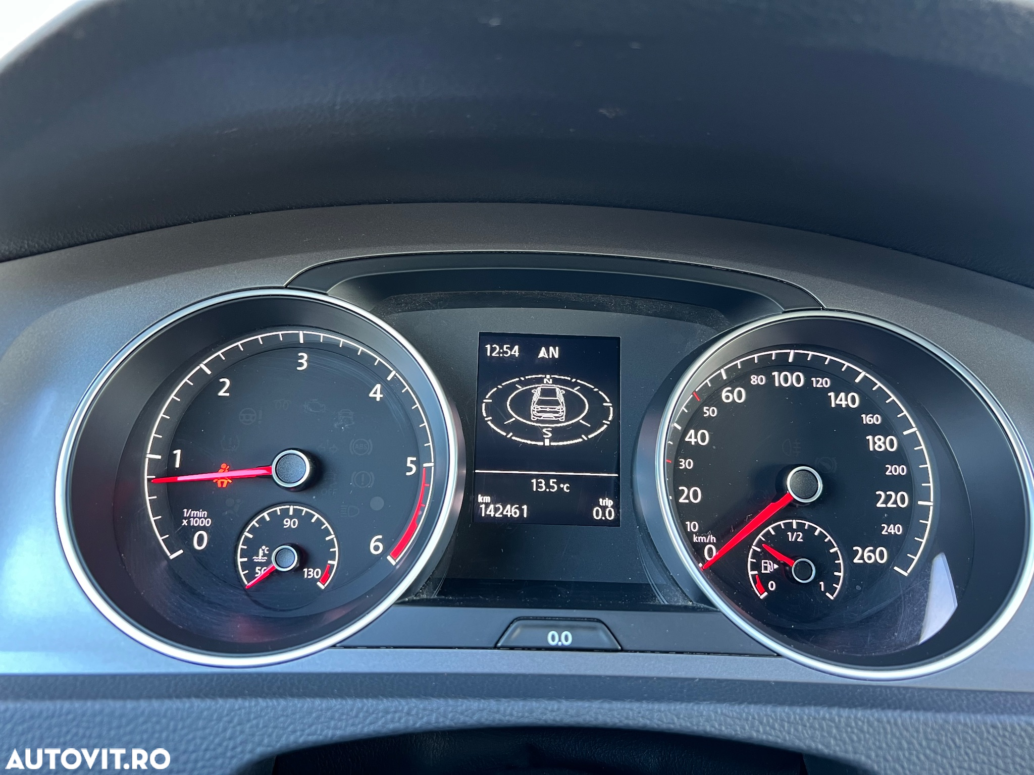 Volkswagen Golf 1.6 TDI BlueMotion Technology Lounge - 19