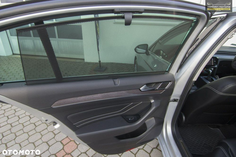 Volkswagen Passat - 27