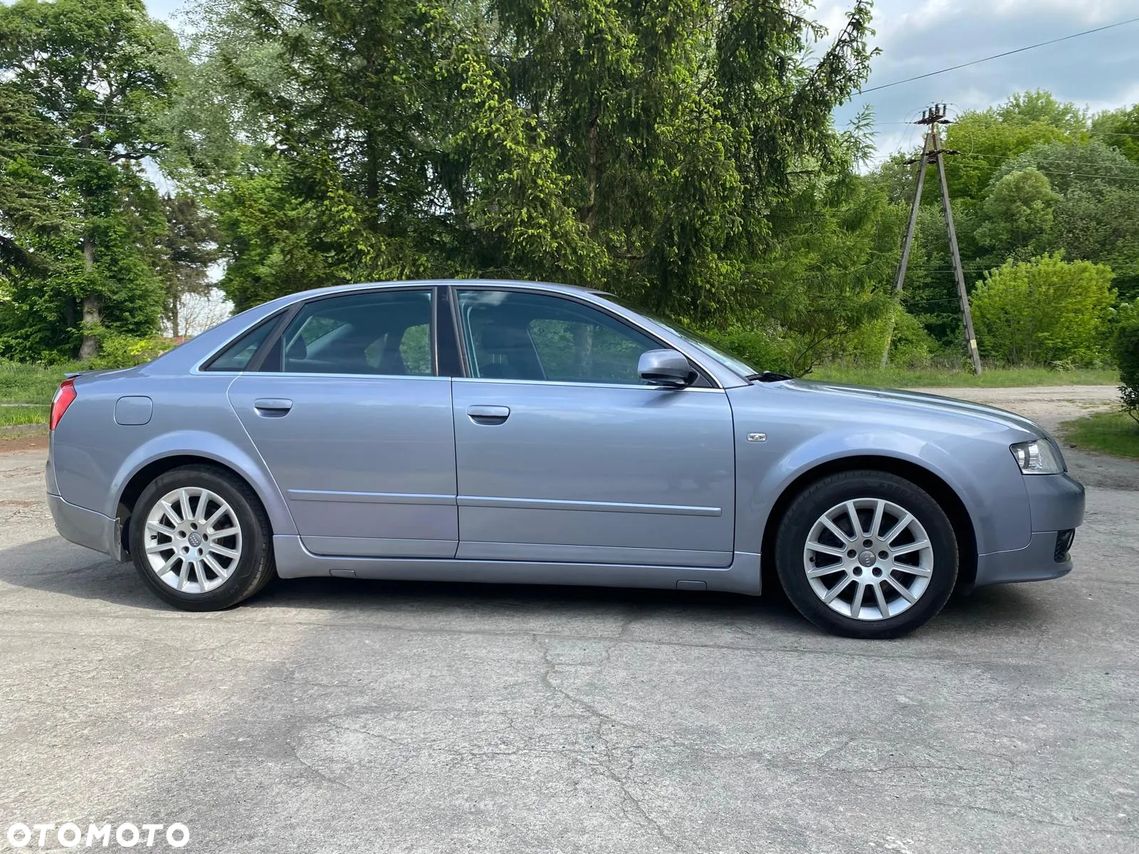 Audi A4 2.4 - 3