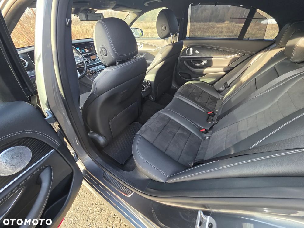 Mercedes-Benz Klasa E 220 d 4-Matic AMG - 6