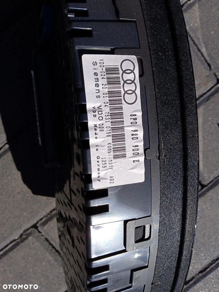 LICZNIK ZEGAR AUDI A3 8P 8P0920900E 1.6 bgu - 3