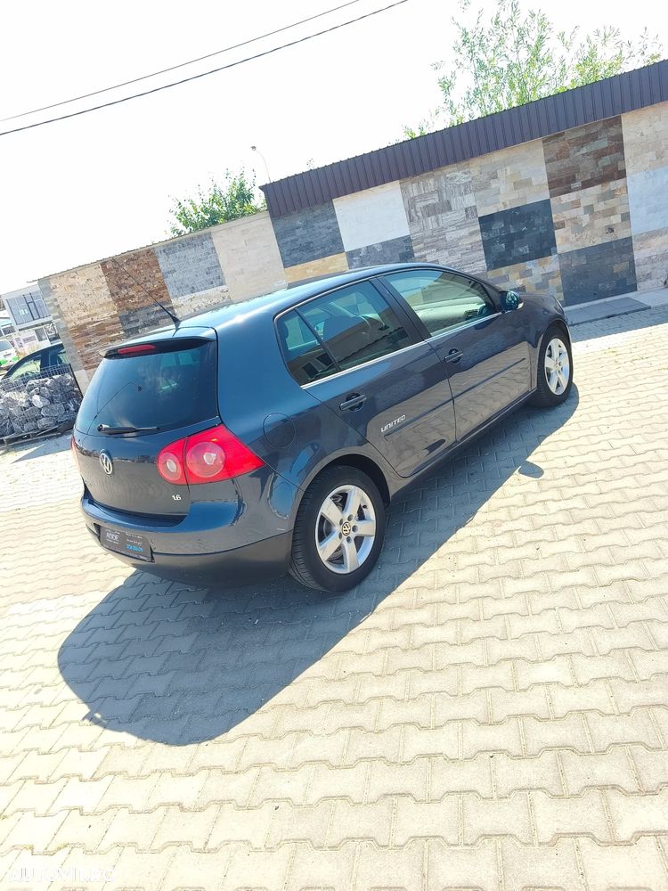 Volkswagen Golf 1.6 Highline - 14