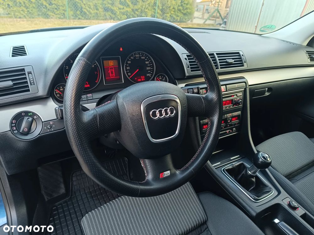 Audi A4 Limousine 1.8 T - 16