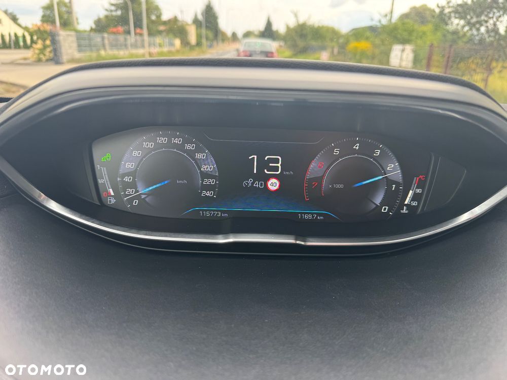 Peugeot 3008 PureTech 130 Stop & Start GPF Allure - 26
