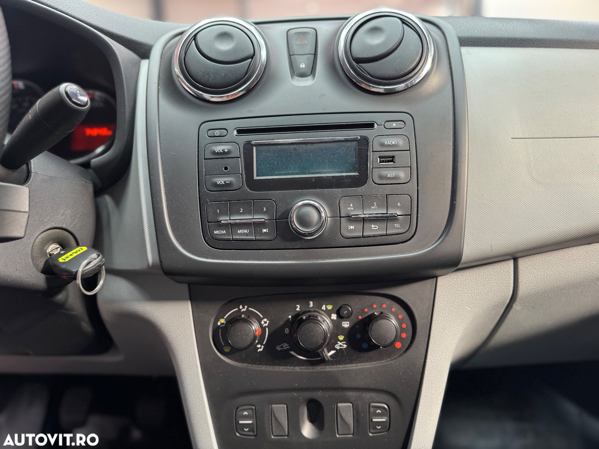 Dacia Logan - 10