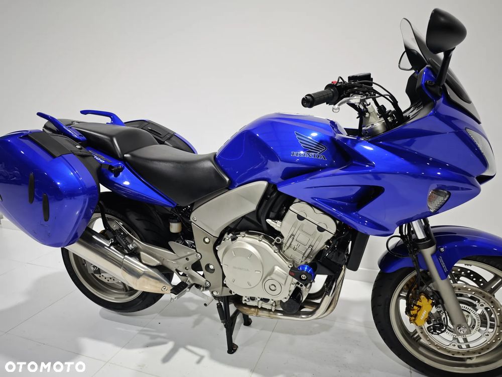 Honda CBF - 10