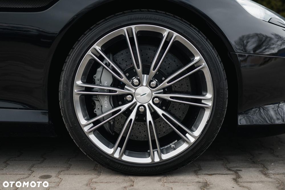 Aston Martin DB9 - 34