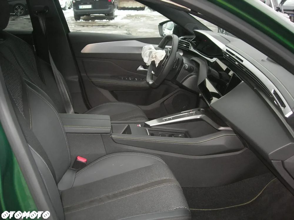 Peugeot 308 1.2 mHEV GT Exclusive S&S e-DCS6 - 20