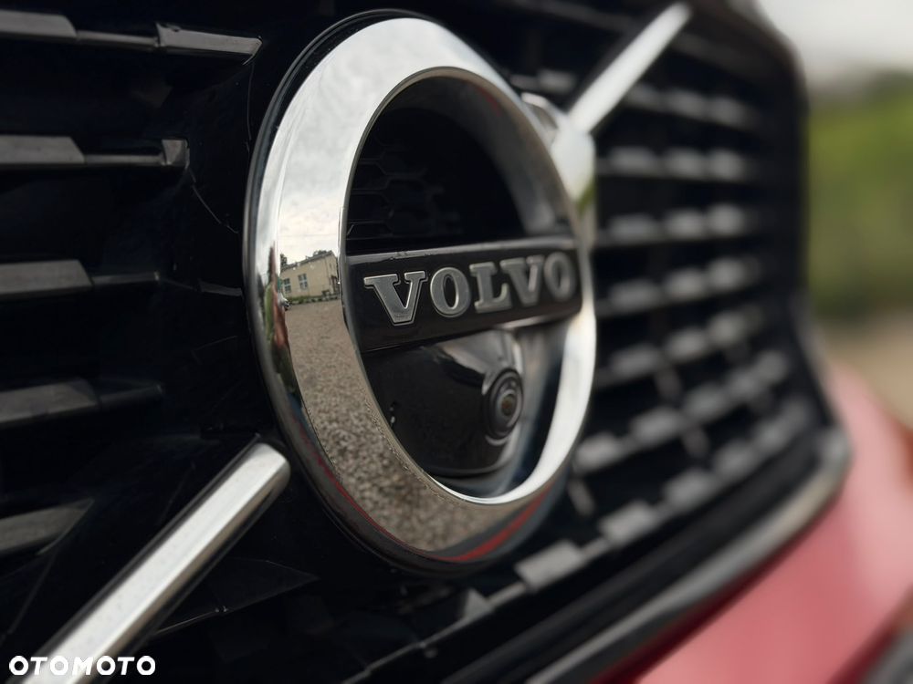 Volvo XC 40 B4 B AWD R-Design - 19