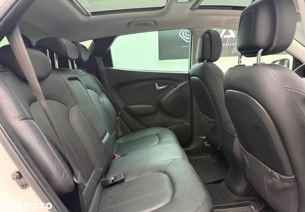 Hyundai ix35 2.0 CRDi Premium 2WD - 19