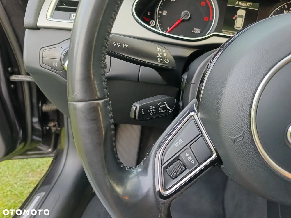 Audi A4 Avant 2.0 TDI DPF quattro S tronic Attraction - 20