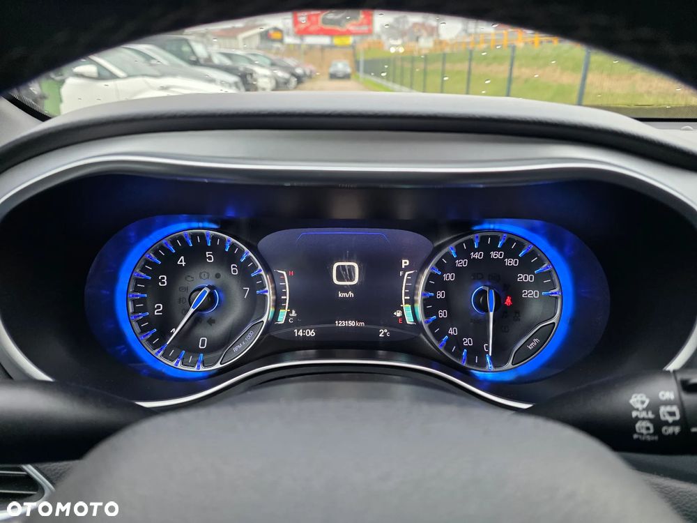 Chrysler Pacifica - 15