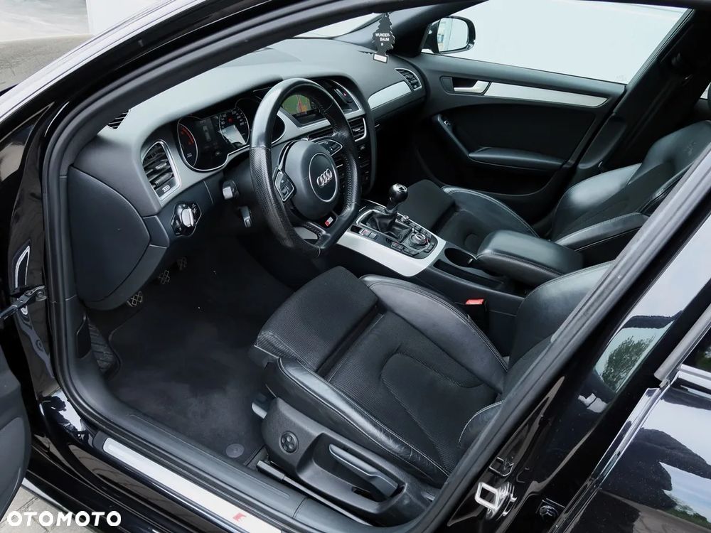 Audi A4 Avant 2.0 TDI DPF S line Sportpaket - 31