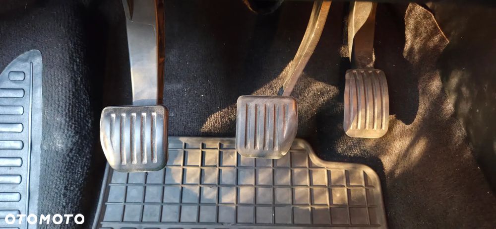 Ford Galaxy 2.0 TDCi Trend - 12