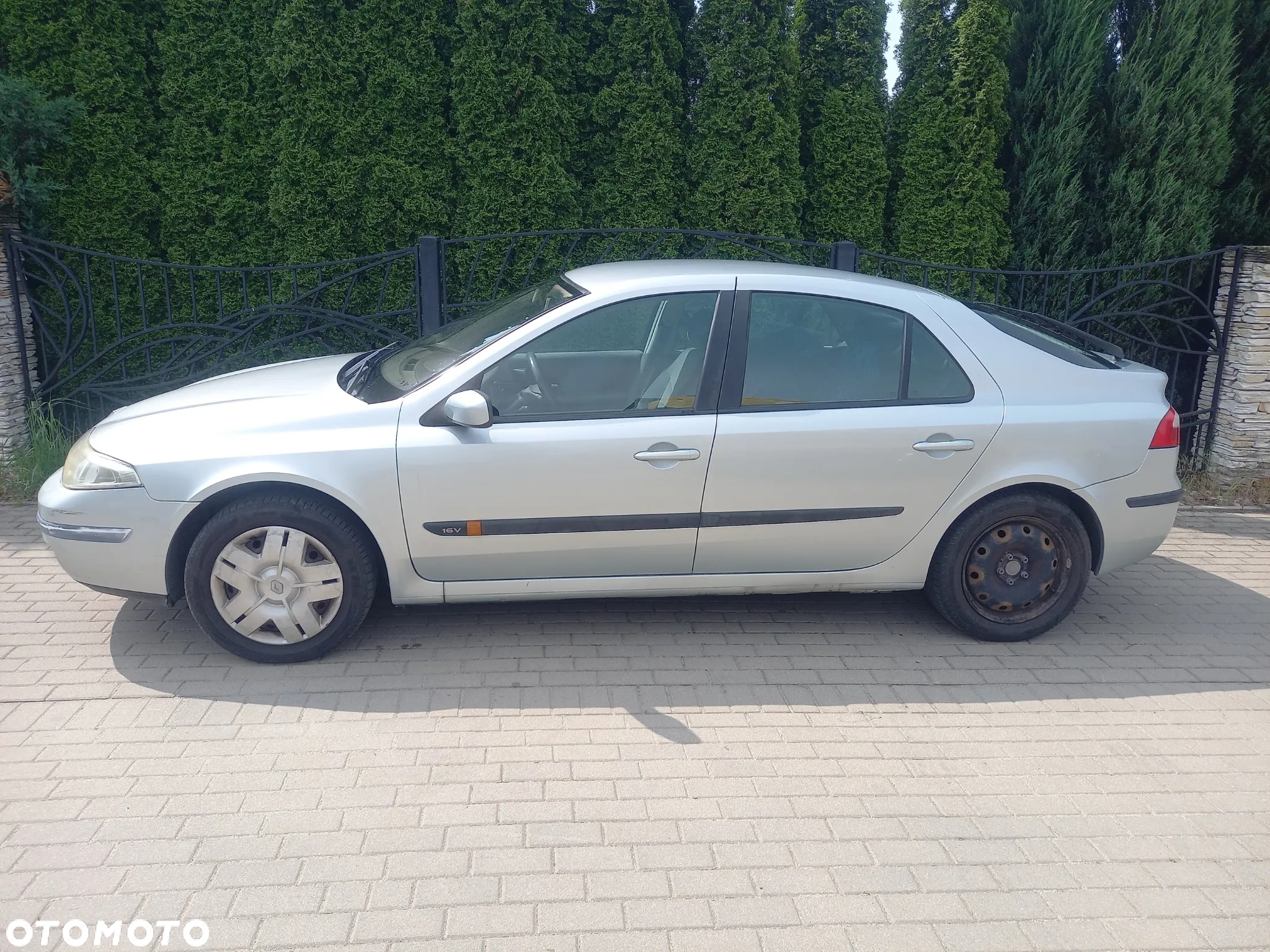 Renault Laguna 1.6 Concorde - 4