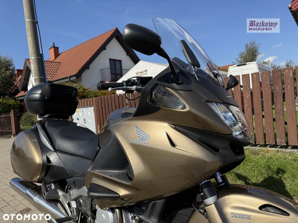 Honda NT - 9