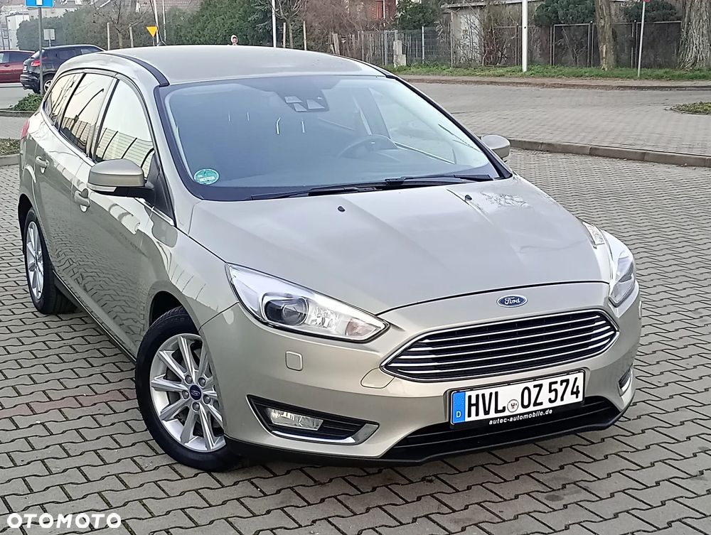 Ford Focus 2.0 TDCi DPF Start-Stopp-System Titanium - 2