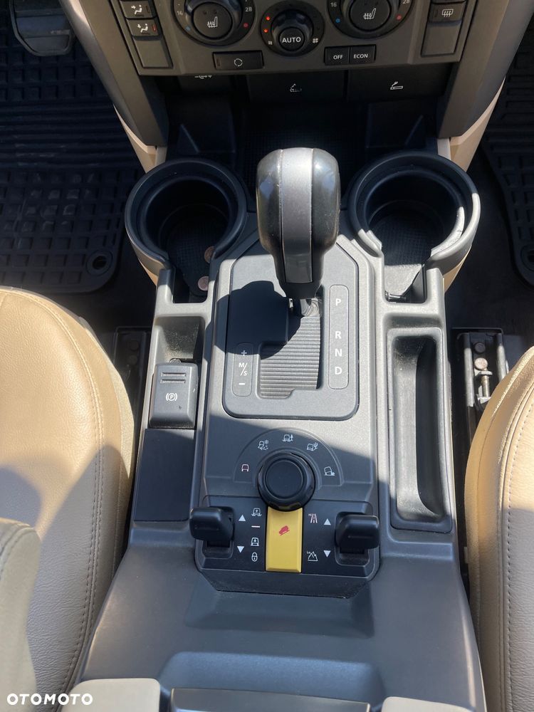 Land Rover Discovery TD V6 SE - 18