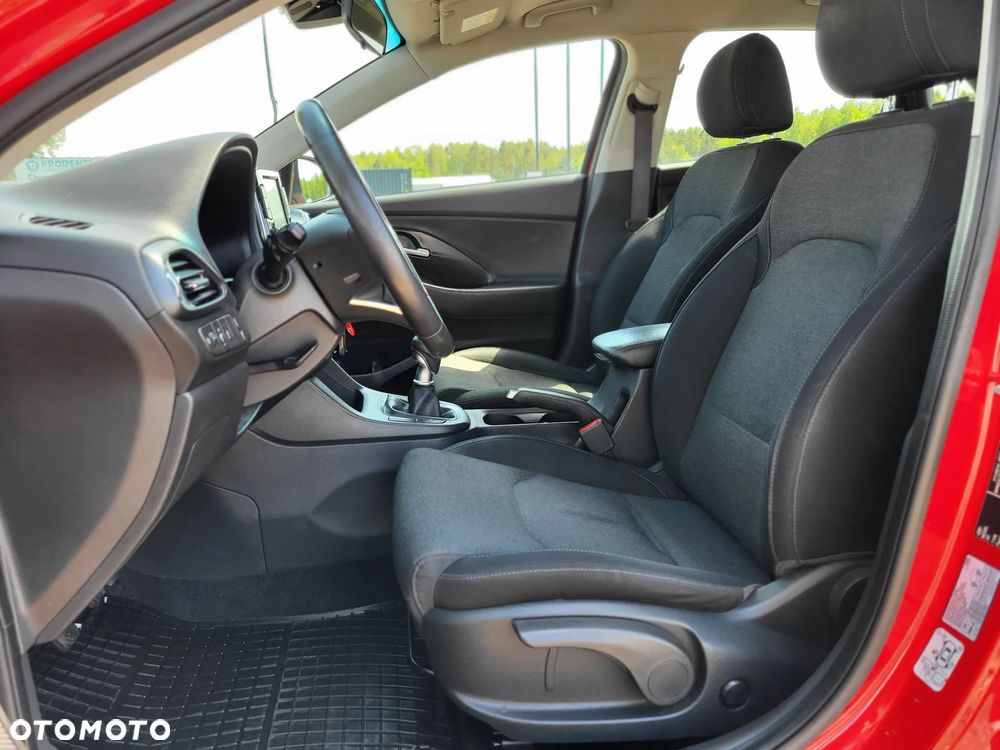 Hyundai i30 1.6 D Comfort - 16