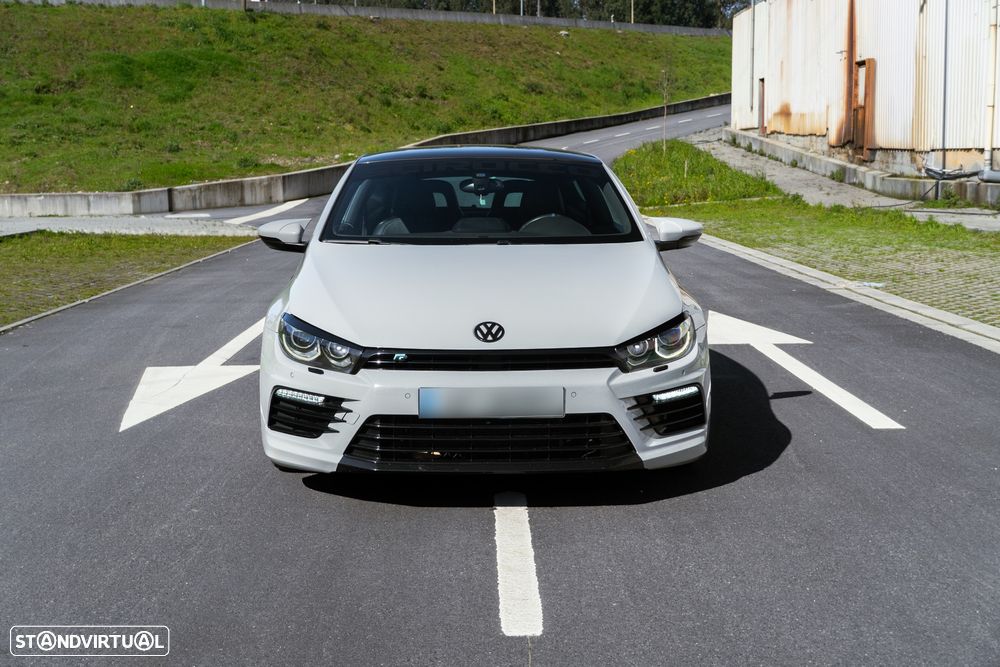 VW Scirocco 2.0 TSI Sport DSG - 2