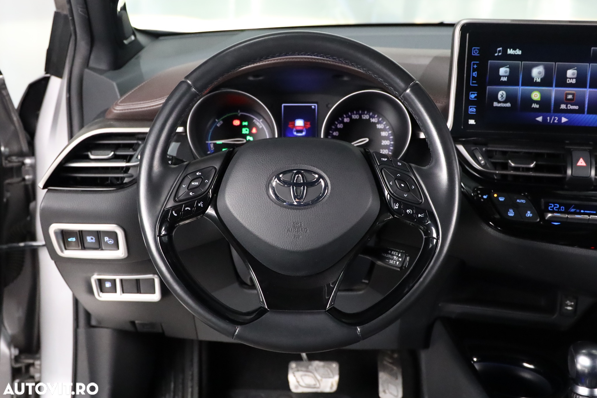 Toyota C-HR Hybrid Style - 8