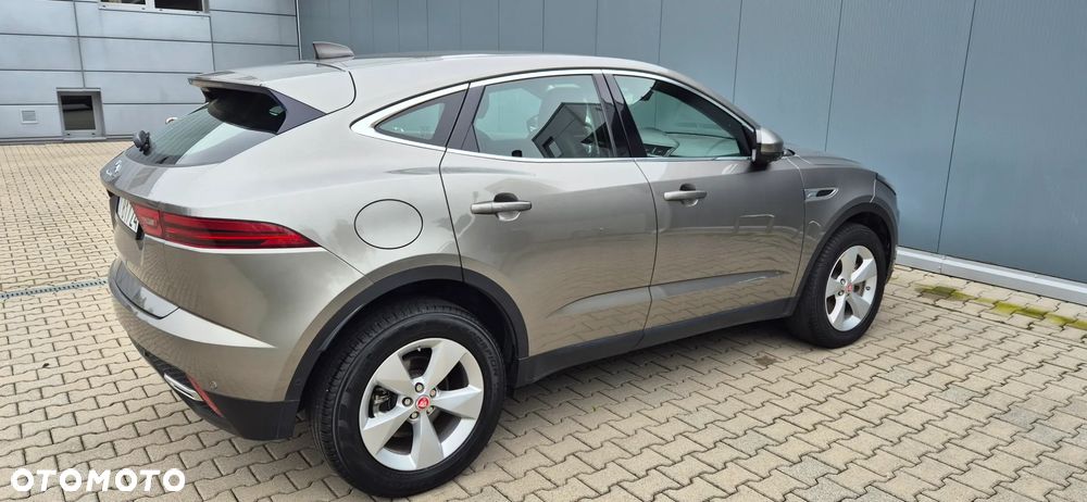 Jaguar E-Pace - 39