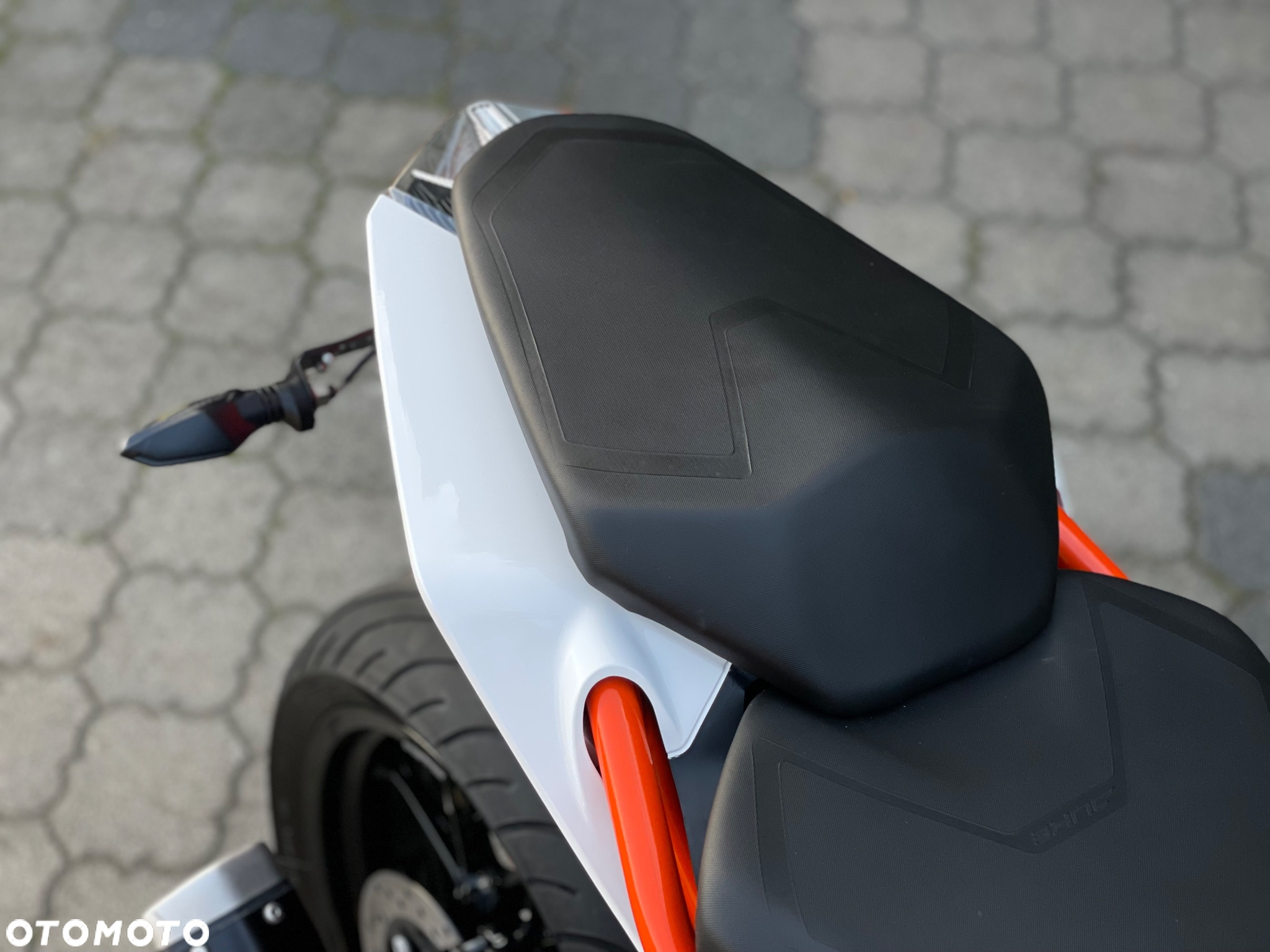 KTM Duke - 18