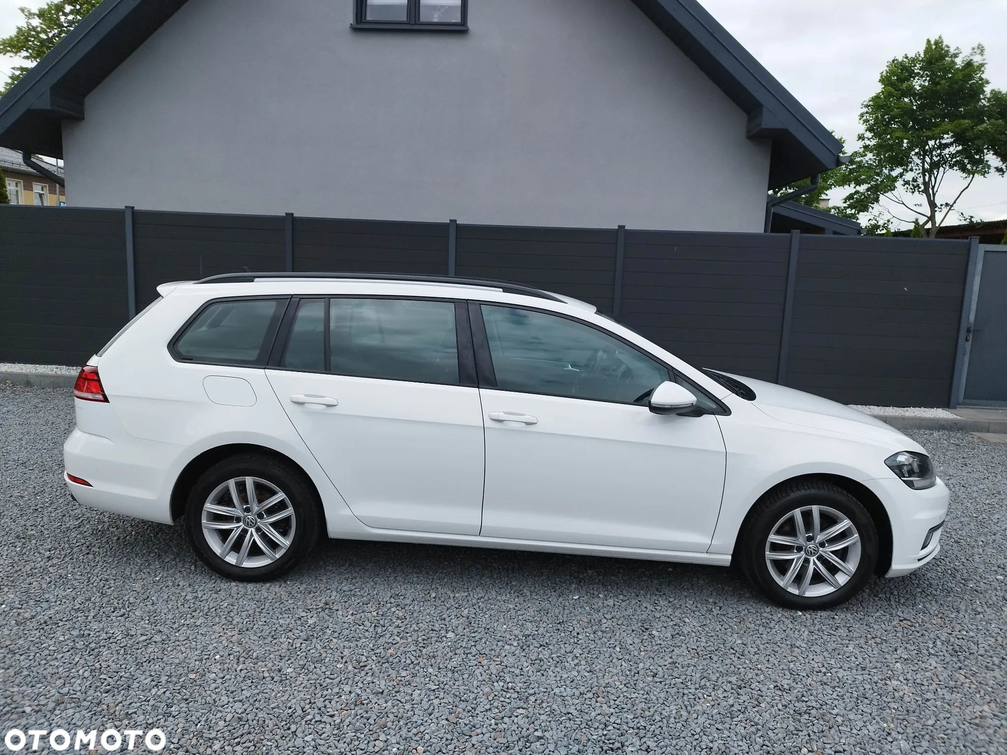 Volkswagen Golf 2.0 BlueTDI Comfortline - 8