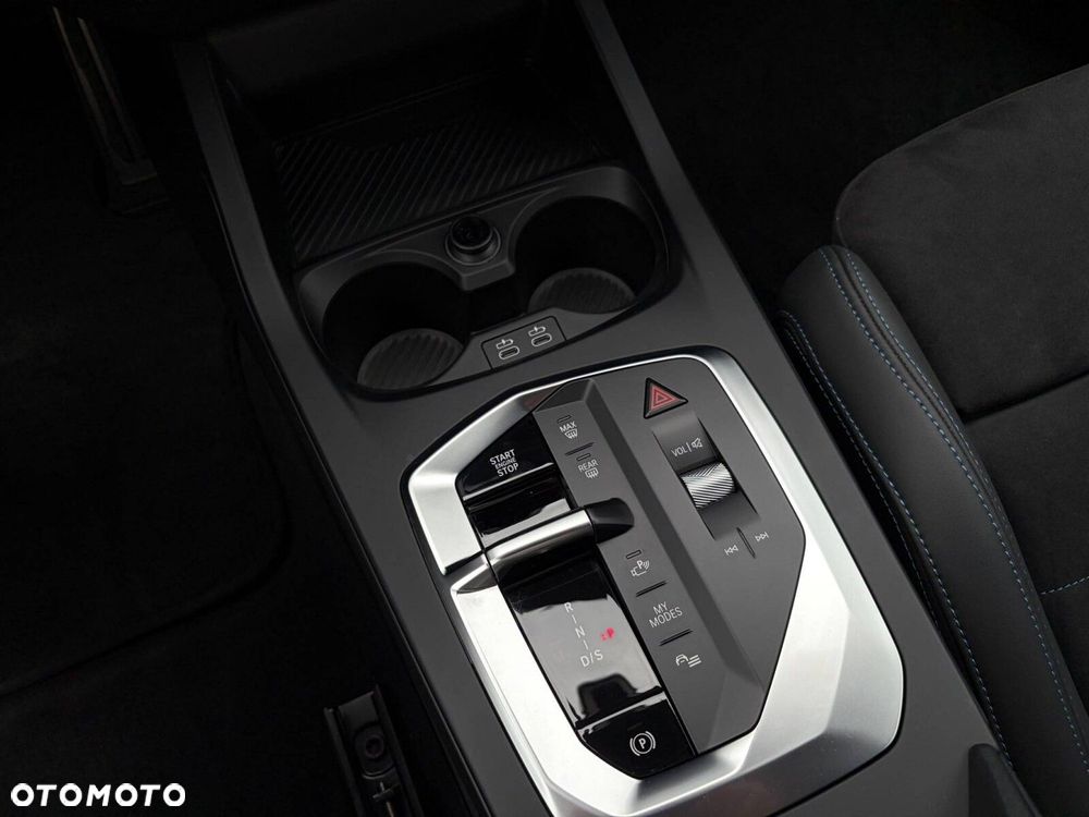 BMW Seria 2 220d mHEV - 25