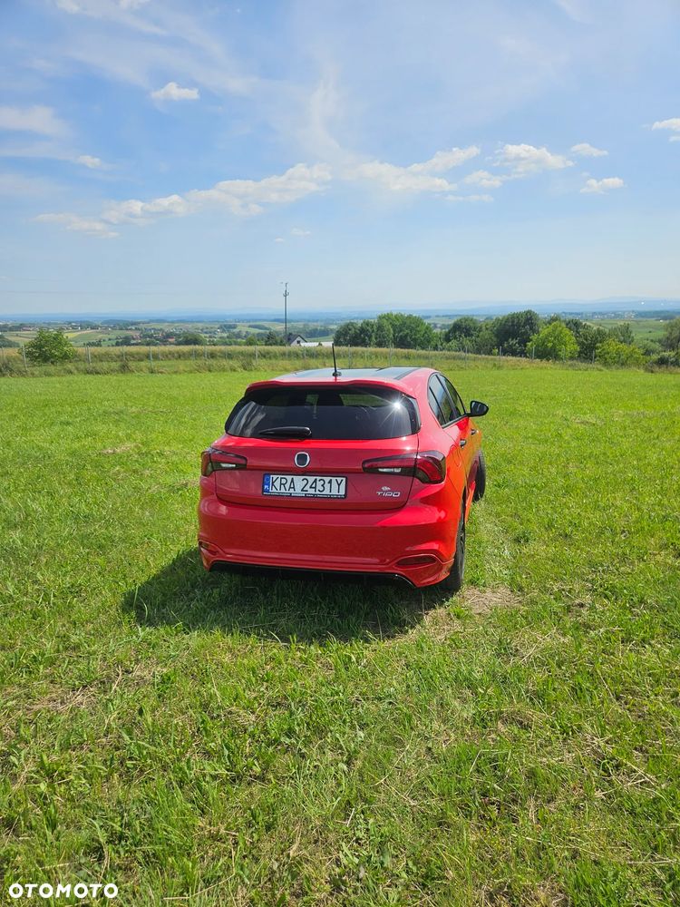 Fiat Tipo 1.6 MultiJet 16v Sport - 11