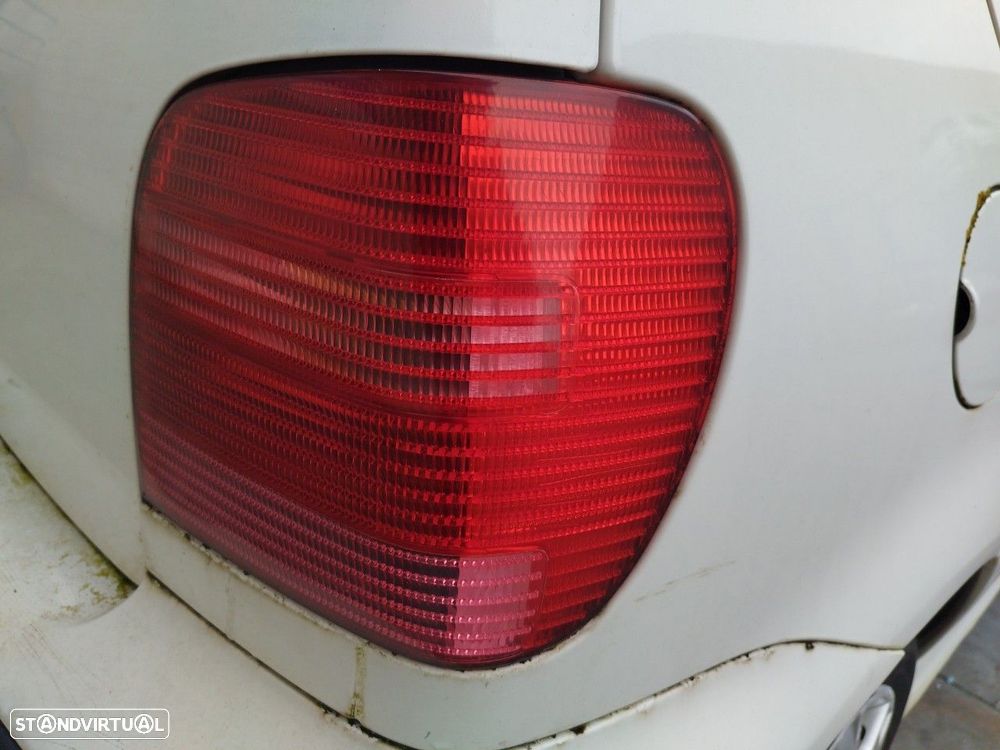 Farolim direito VOLKSWAGEN Polo (6N) - 1