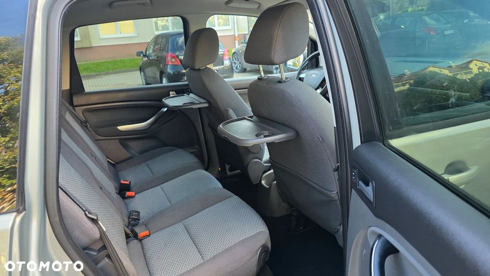 Ford C-MAX - 22