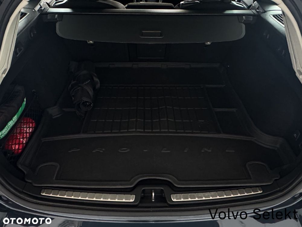 Volvo V60 Cross Country - 23
