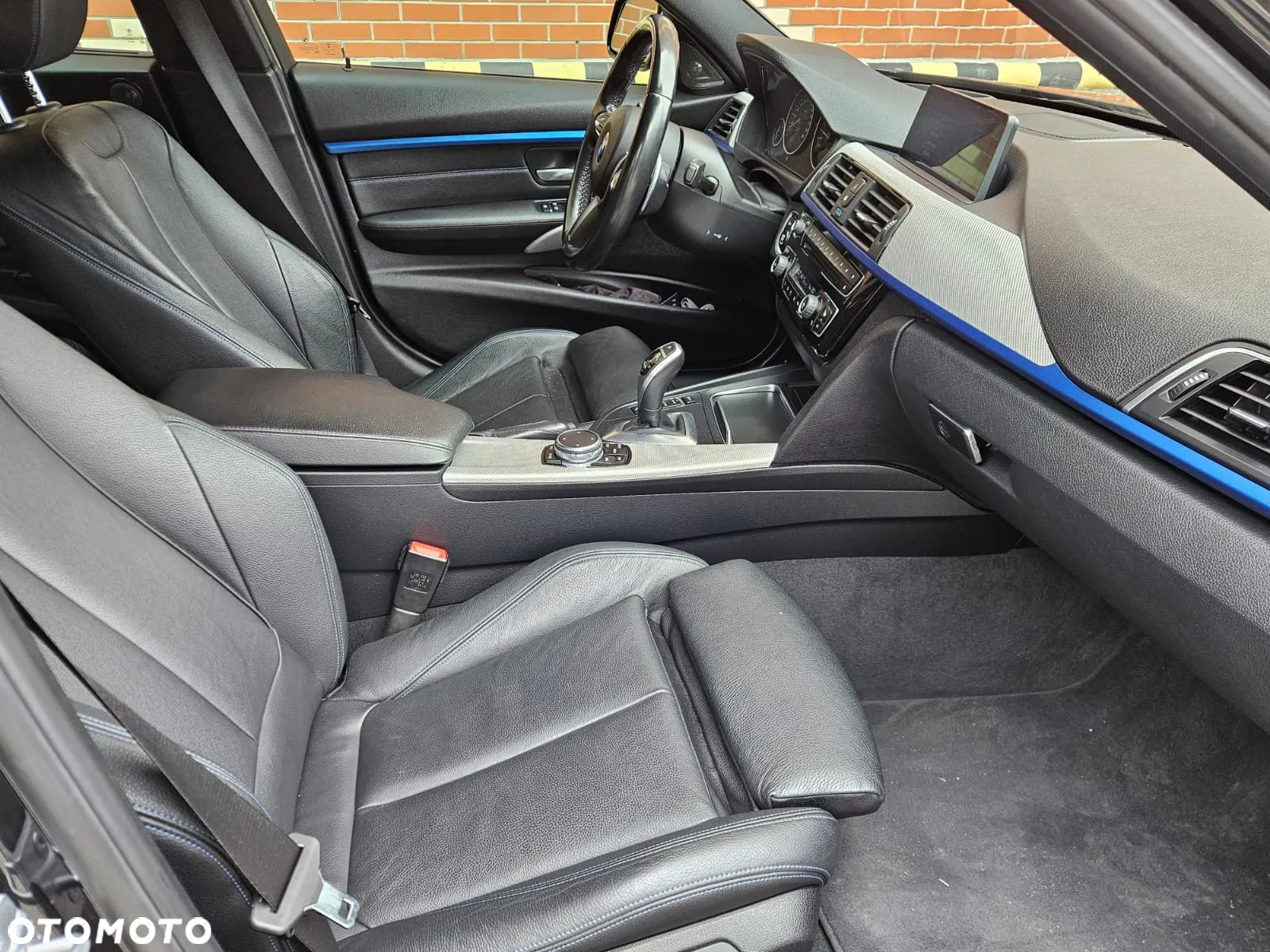BMW Seria 3 330i xDrive M Sport Shadow - 18