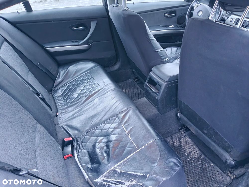 BMW Seria 3 320i - 5