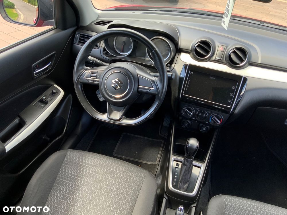 Suzuki Swift 1.2 Premium Plus CVT - 25