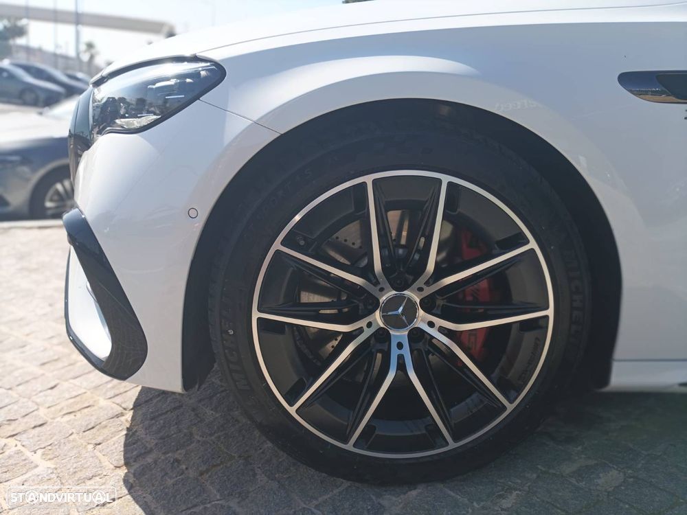 Mercedes-Benz E 53 AMG Hybrid 4Matic+ - 11