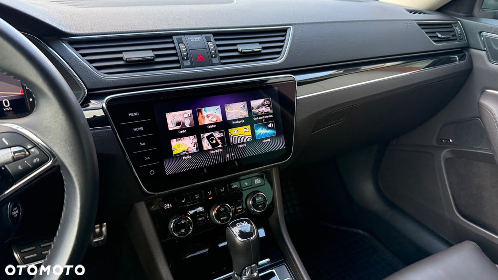 Skoda Superb 2.0 TSI L&K DSG - 28