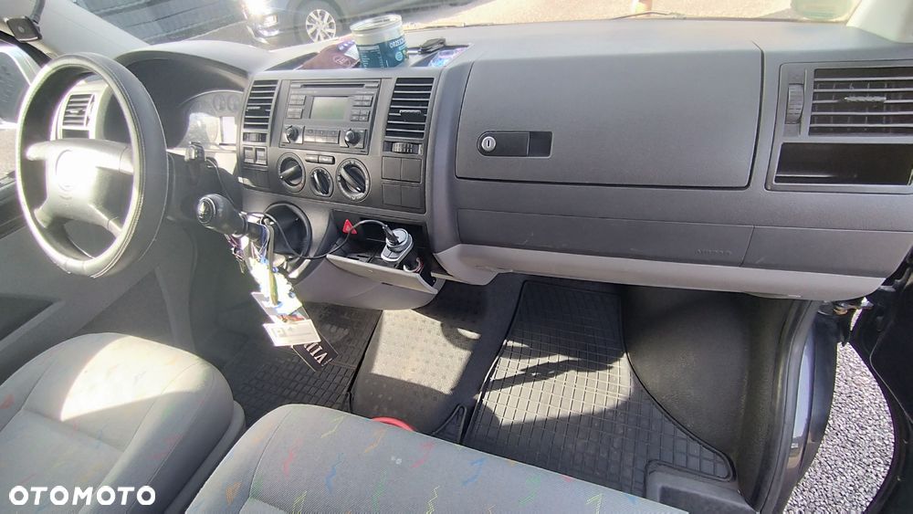 Volkswagen Transporter - 8