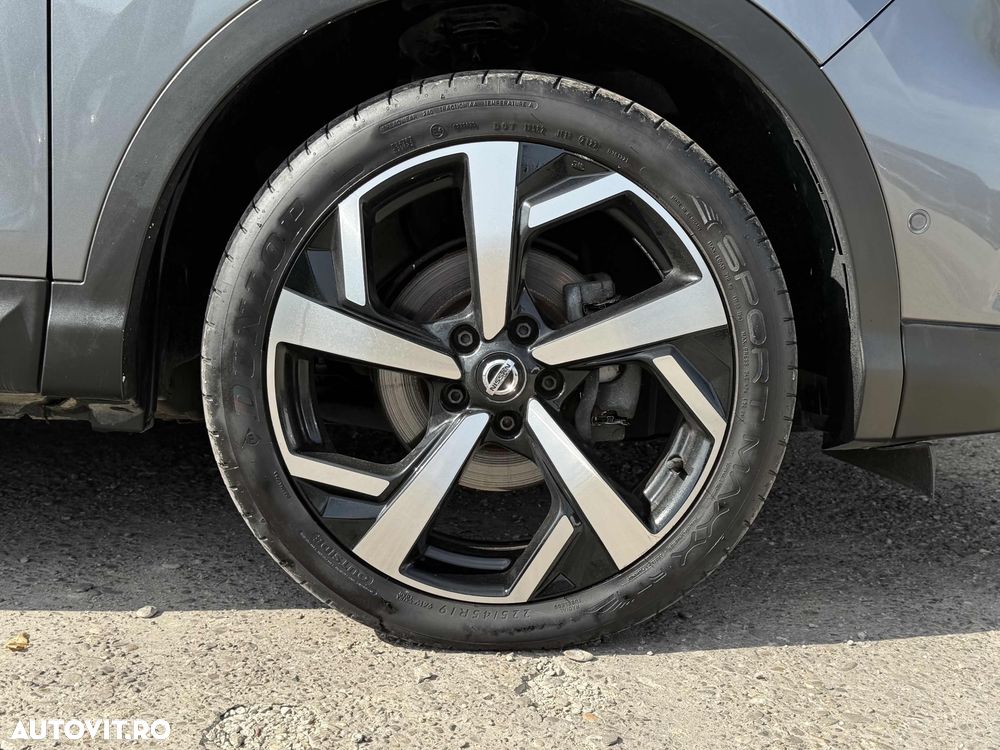 Nissan Qashqai 1.6 DCI Xtronic TEKNA+ - 32