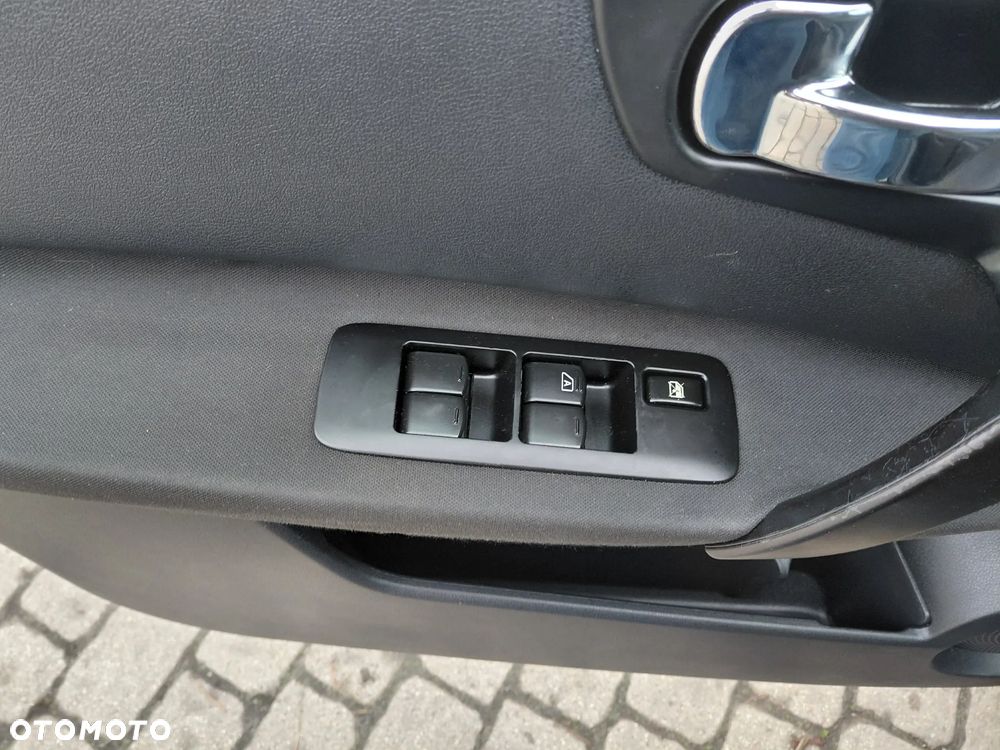 Nissan Qashqai 1.5 dCi DPF acenta - 23