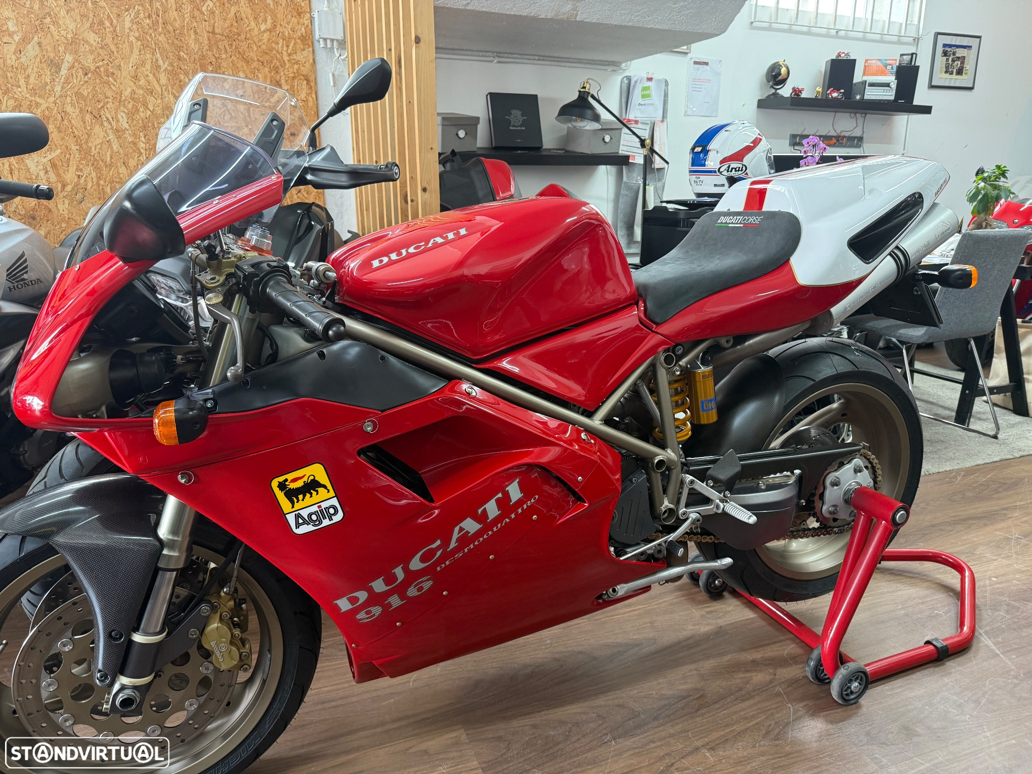 Ducati 916 - 17