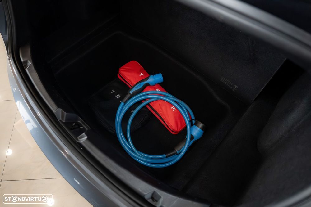 Tesla Model 3 Standard Range Plus RWD - 36