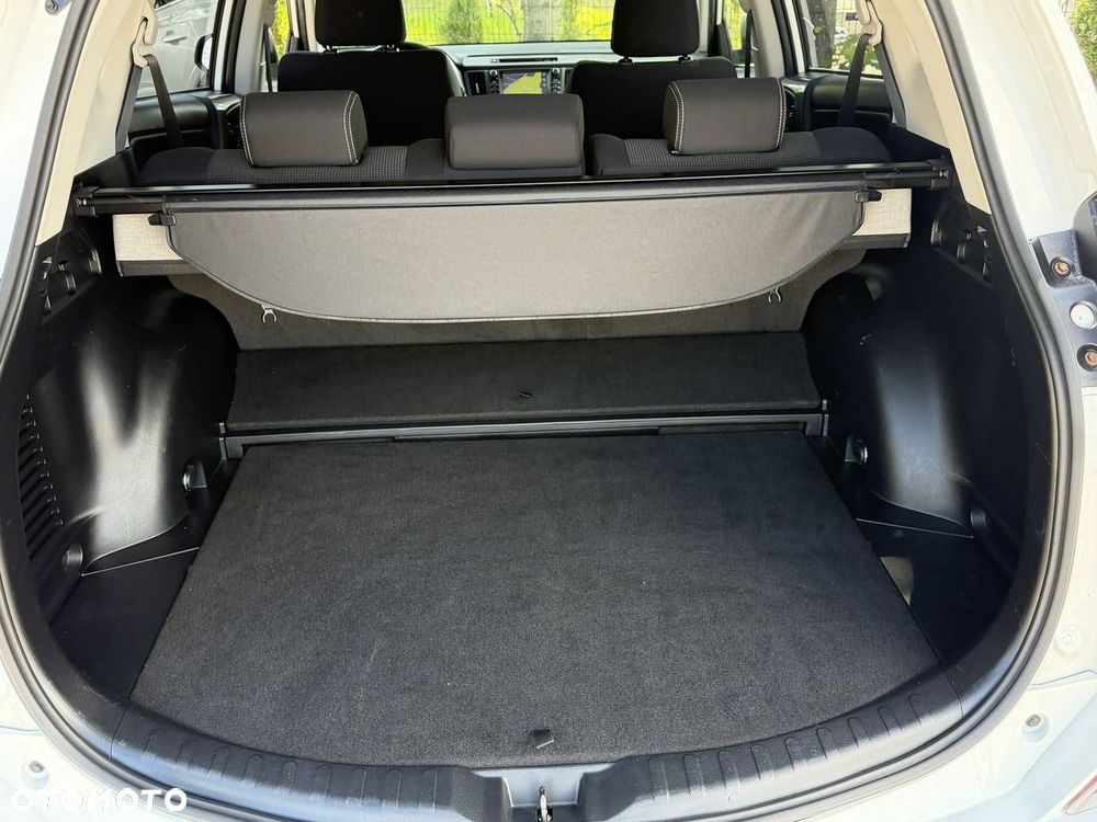 Toyota RAV4 - 38