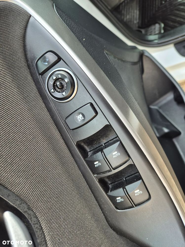 Hyundai i30 1.6 CRDi Comfort - 11