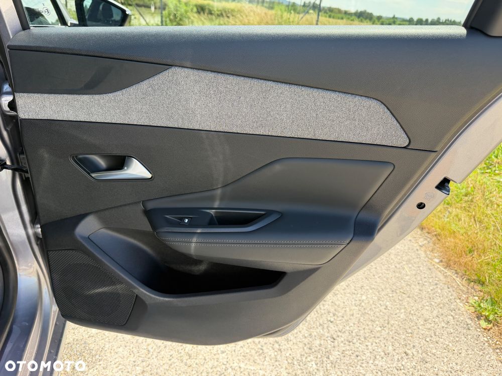 Peugeot 308 1.5 BlueHDi Allure Pack S&S EAT8 - 34