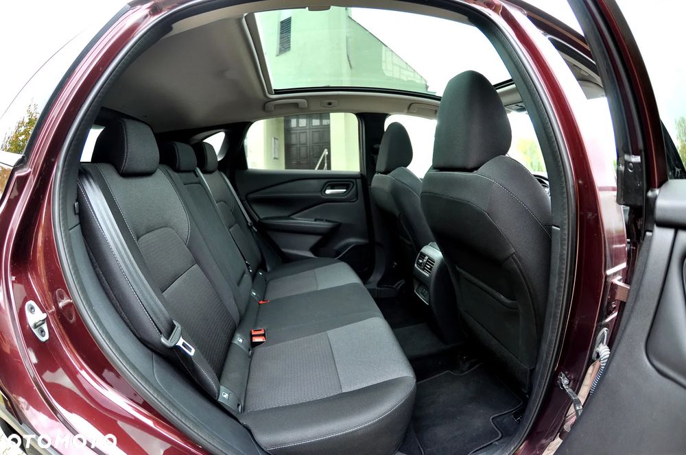 Nissan Qashqai 1.3 DIG-T mHEV N-Connecta - 25