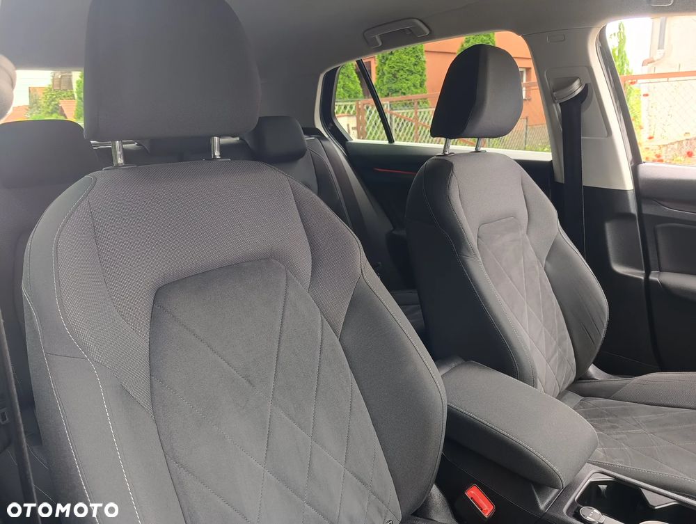 Volkswagen Golf 2.0 TDI SCR Life - 21