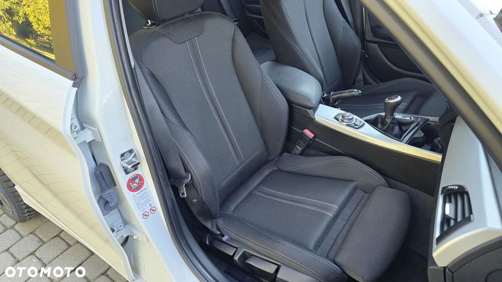 BMW Seria 1 116d - 22