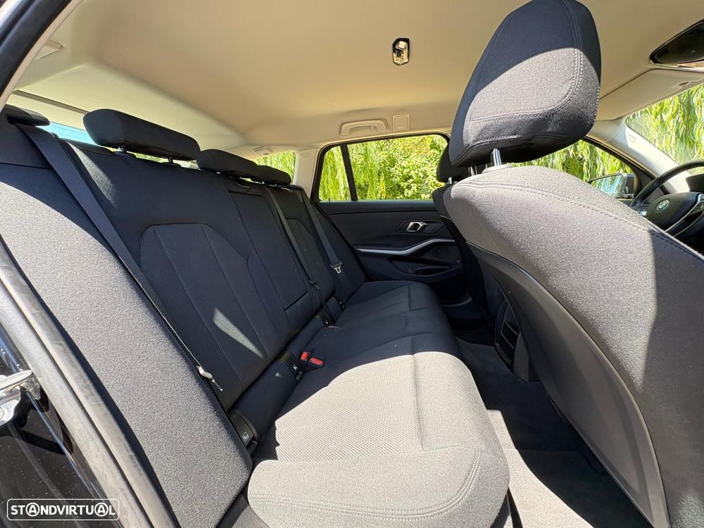 BMW 320 e Aut. Advantage - 37